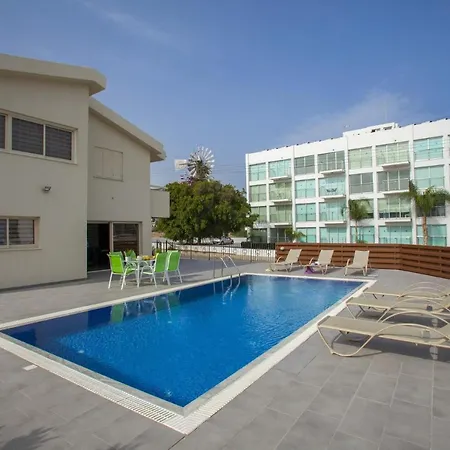 Your Beautiful Holiday Minutes From Fig Tree Bay, 1517