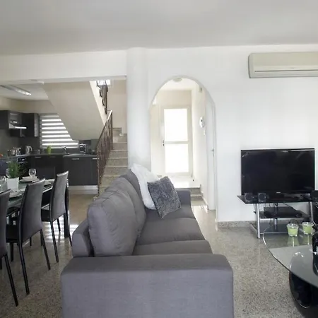 Your Beautiful Holiday Minutes From Fig Tree Bay, 1517 Protaras