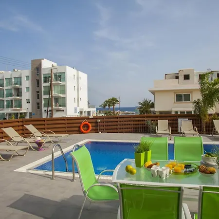 Villa Your Beautiful Holiday Minutes From Fig Tree Bay, 1517 Protaras